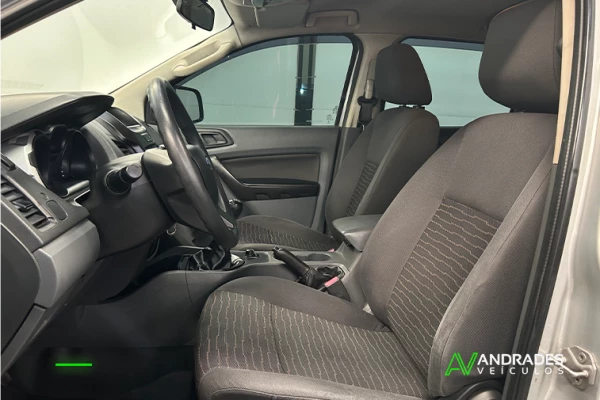 Foto 13: ford Ranger CD XL 2.2 diesel 2014 Foto 13: ford Ranger CD XL 2.2 diesel 2014