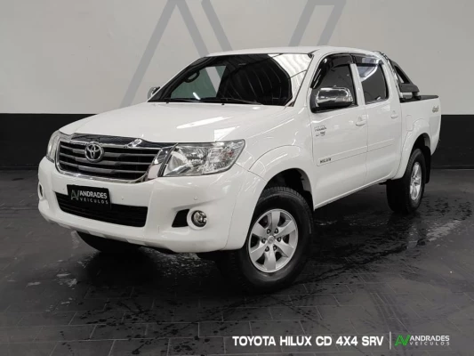 Foto 1: Toyota Hilux CD SRV 4X4 2.7 FLEX AUT. Foto 1: Toyota Hilux CD SRV 4X4 2.7 FLEX AUT.