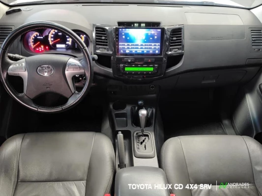 Foto 3: Toyota Hilux CD SRV 4X4 2.7 FLEX AUT. Foto 3: Toyota Hilux CD SRV 4X4 2.7 FLEX AUT.