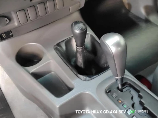 Foto 7: Toyota Hilux CD SRV 4X4 2.7 FLEX AUT. Foto 7: Toyota Hilux CD SRV 4X4 2.7 FLEX AUT.